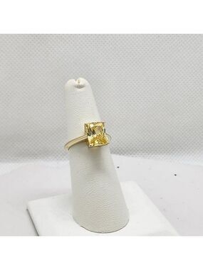 Brand New Sterling Silver 925 Yellow Gemstone Ring